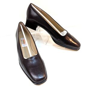 Talbots Brown Leather Cuban Heel, size 6.5N